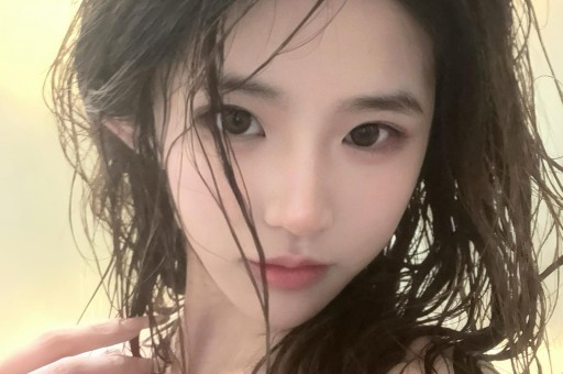 一首歌骂遍了大半个娱乐圈全程不带一个脏字他究竟是何方神圣！